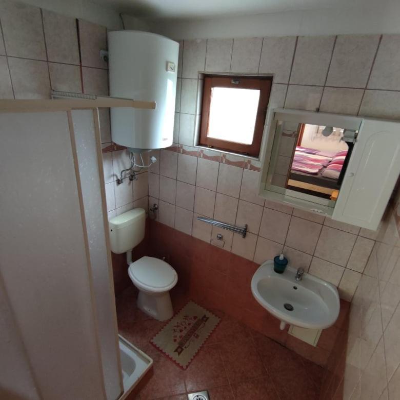 Emese Apartman Hajdúszoboszló Buitenkant foto