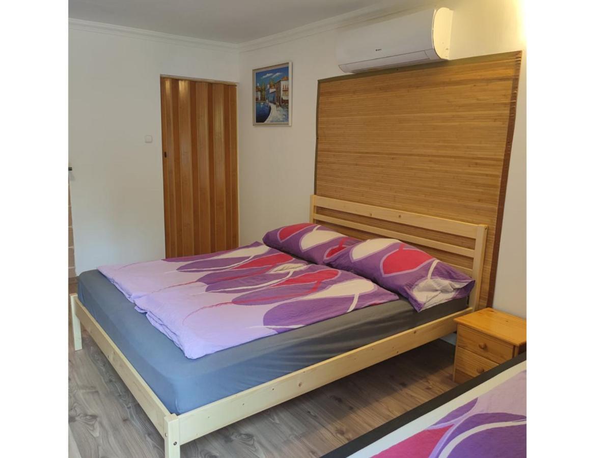 Emese Apartman Hajdúszoboszló Buitenkant foto
