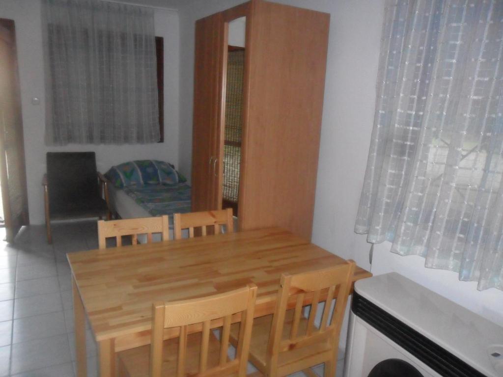 Emese Apartman Hajdúszoboszló Kamer foto